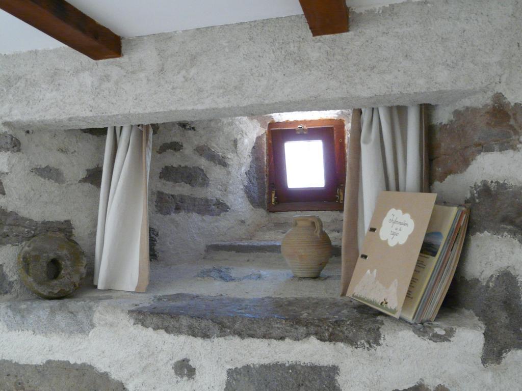 Chambre D'Hotes Grange De La Bastide Laveissiere ห้อง รูปภาพ